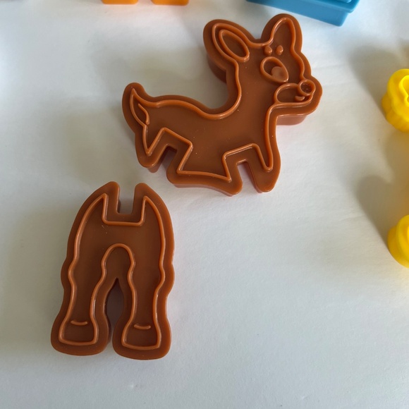 Rudolph The Red Nosed Reindeer 3D cookie cutters - Picture 9 of 12